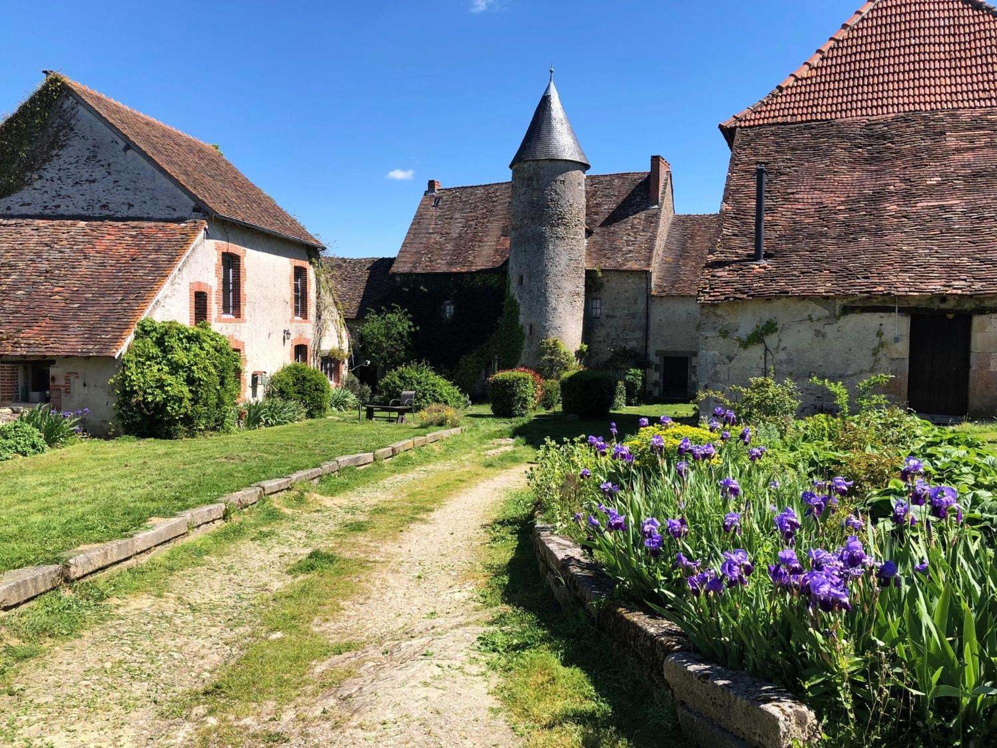 Chateau Mareuil Brigueuil-le-Chantre Εξωτερικό φωτογραφία